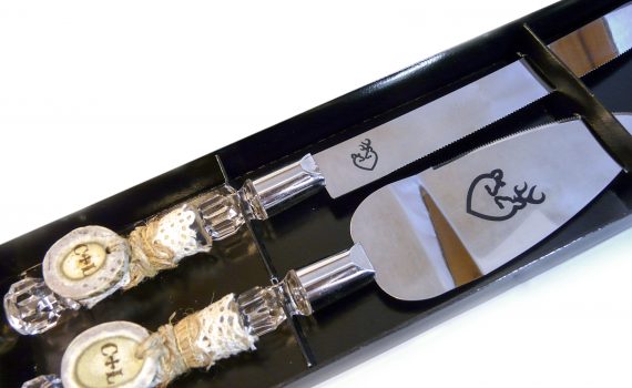 Rustic personalized lace and deer antler cake serving set